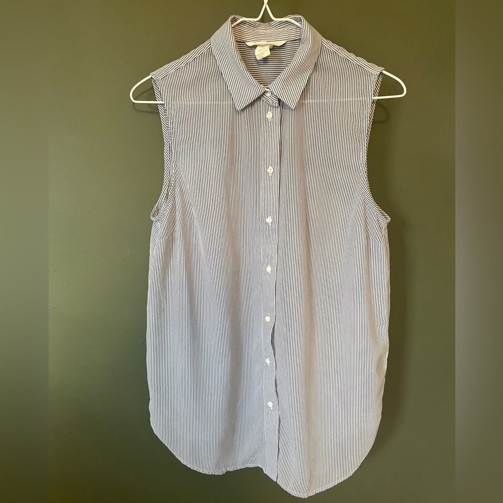 H&M Women’s Navy Blue White Striped Button Down Lightweight Sleeveless Top 4